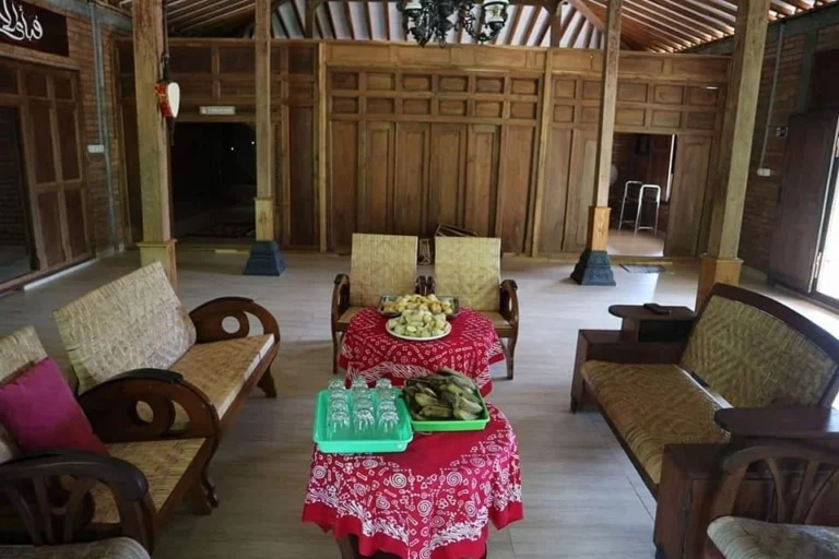 Homestay Aris 2_webp_webp